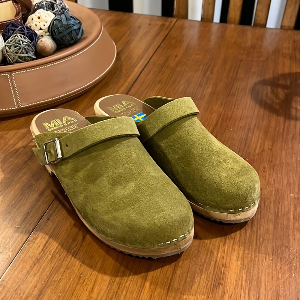 Mia Alma Lug suede Swedish Anatomisk Clogs shoes new women’s size 6 olive - Picture 2 of 15